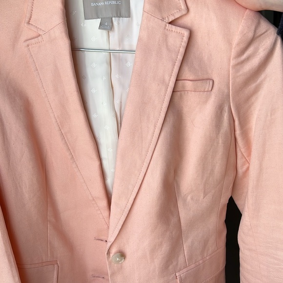 Banana Republic Light Pink Cotton and Linen Blazer - Picture 8 of 9